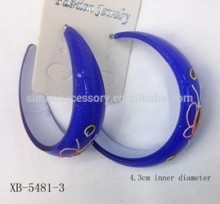 fashion resin hoop earring with flower design,acrylic hoop earring,lucite earring,bakelite earring,plastic earring jewelry