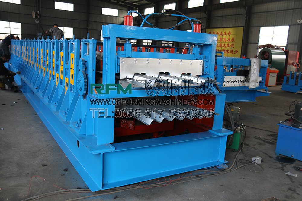 Metal Floor Deck Roofing Tile Making Machine Series