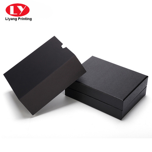 आस्तीन के साथ ब्लैक कार्डबोर्ड उपहार बेल्ट बॉक्स