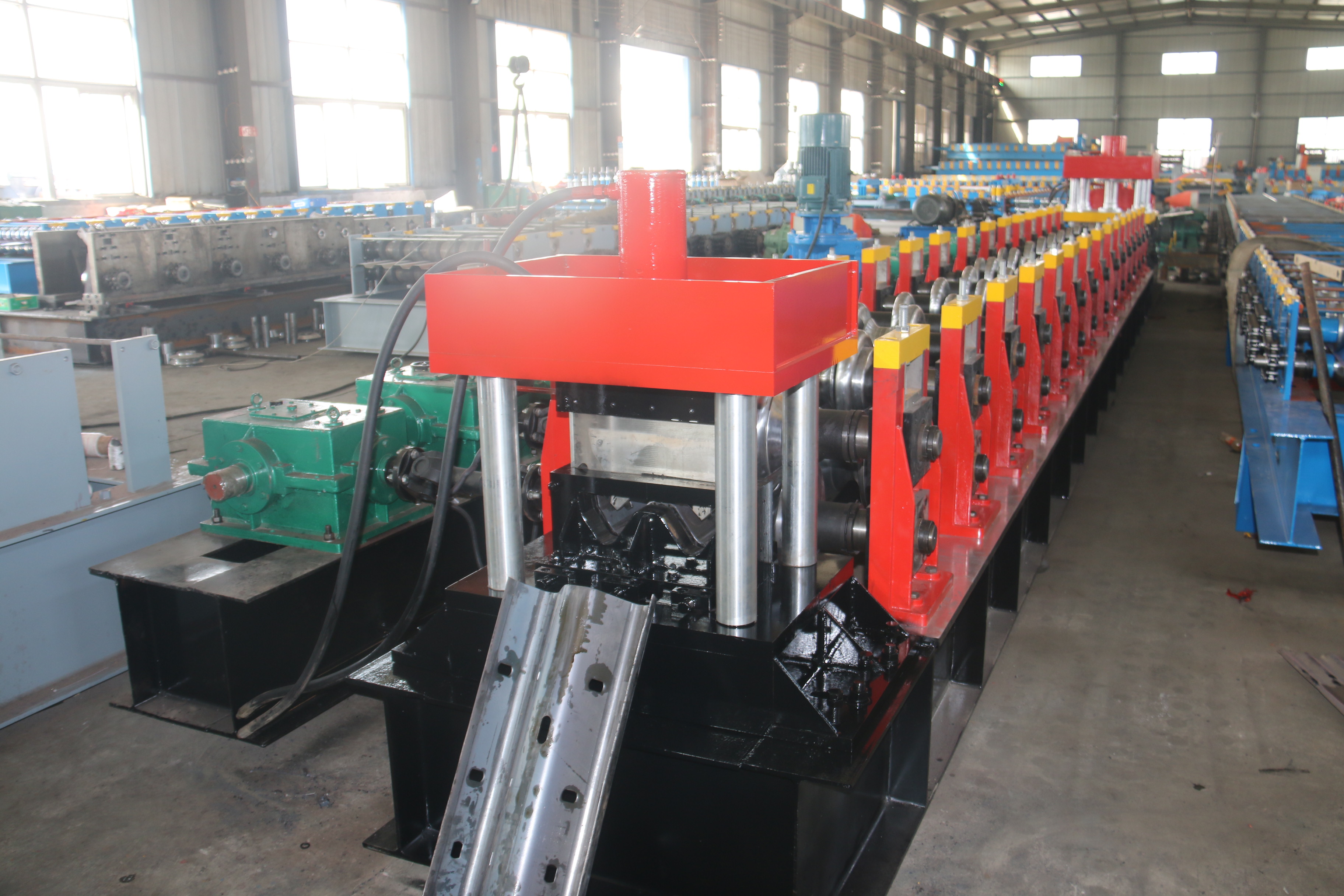 Two waves highway guardrail roll forming machine metal highway guardrail making machine