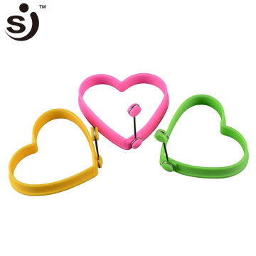 Cute Heart Shaped Fried Egg Mold No Smell Eco-Friendly Silicone Egg Ring