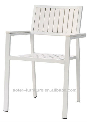 Outdoor white plastic garden wedding chairs for sale