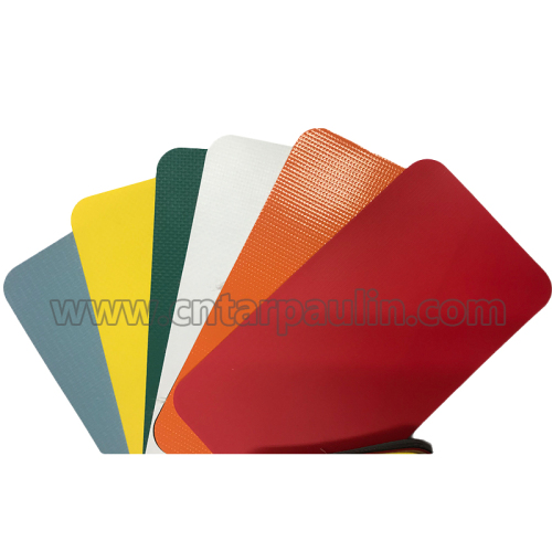 Gulung kain 0.55mm pvc kain tarpaulin khemah