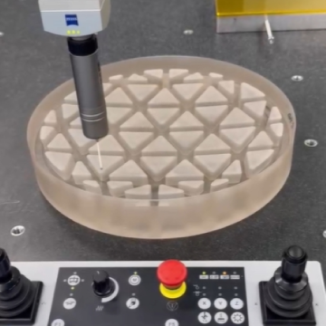 Off axis parabolic mirror