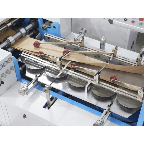 Máquina para fabricar bolsas de papel con fondo cuadrado y velocidad de alimentación por rollo