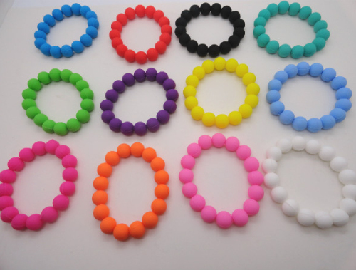 Colorful Funny Cheap Beautiful Plastic Silicone Wristband (BZ-SR074)