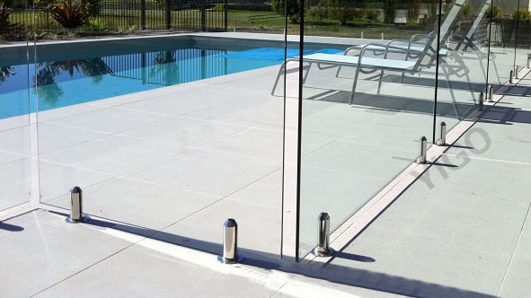 Стеклянные балюстрады SpiGots Glass Balustrades Spigots