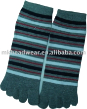 cotton knitted five-toe sock with cross stripe pattern