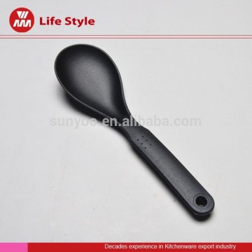 Modern designs kitchen wares utensil nylon spaghetti spoon