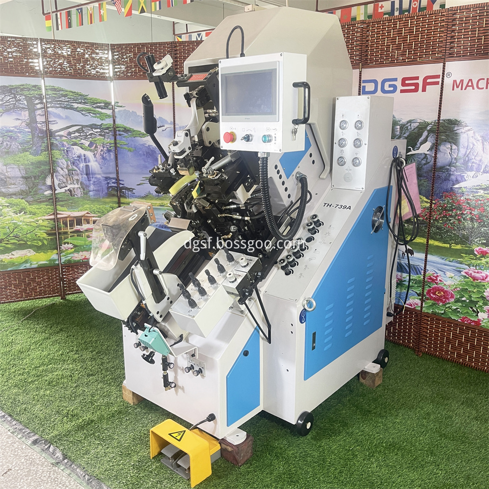 Computerized Memory Controlling Toe Lasting Machine 3 Jpg