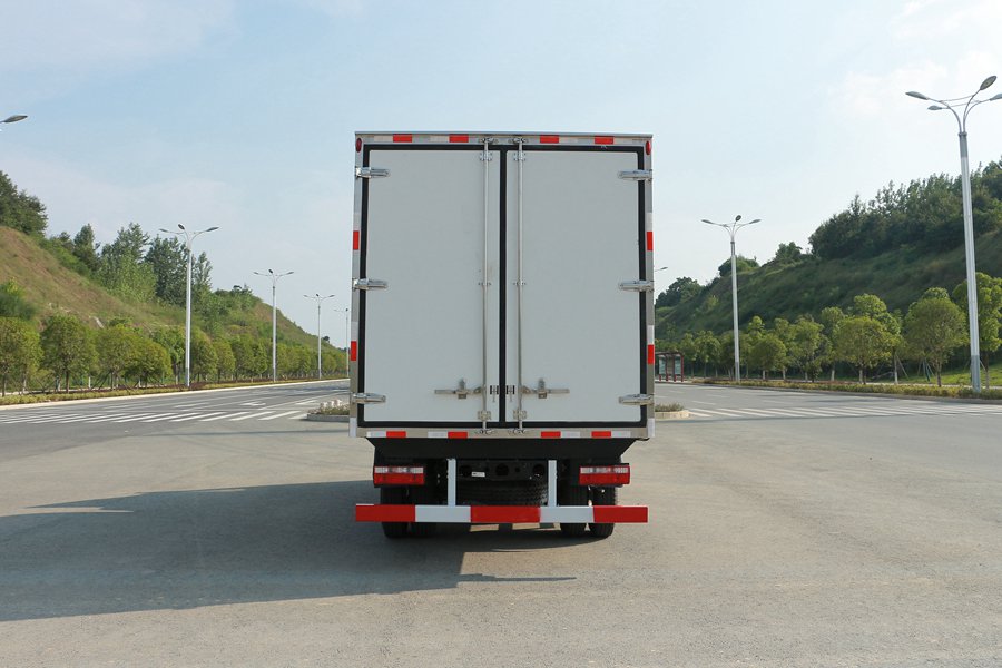 meat refrigerator truck 4