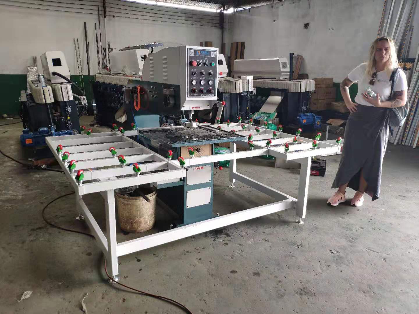 Horizontal Automatic Glass Drilling Machine With Low Price