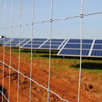 solar field knot wire fence