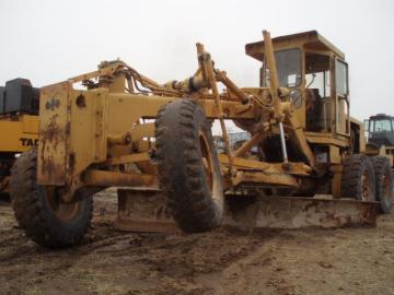 used koamtsu 705 motor grader