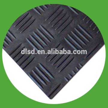 Outdoor rubber flooring