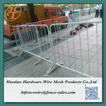 Galvanized crowd control barriers