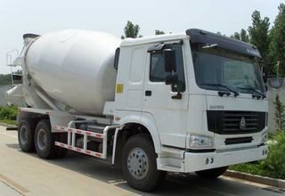 CNHTC Sinotruck HOWO 6x4 concrete mixing carrier