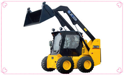 Competitive Skid Steer Loader, Four Wheel Loader with CE Xt740