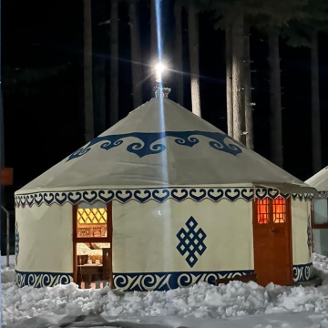 Luxury Glamping: 6m Safari Tent & Traditional Yurts in Mongolia