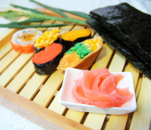 Sliced sushi pickleg ginger white and pink