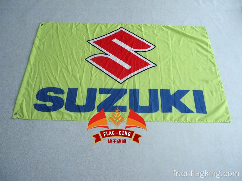 Bannière suzuki jaune drapeau suzuki blanc 90x150cm Suzuki moto cavalier motard crâne drapeau pour la décoration