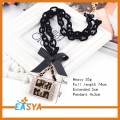 Nyaste Design Lucky Bag Rhinestone hänge halsband med plast kedja