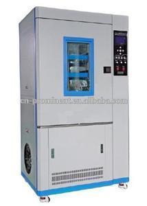 Moisture temperature testing chamber