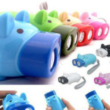 Mini pig Dynamo Flashlight