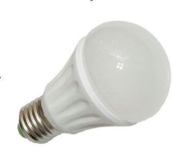 New Ceramic High-End Quality 4W/5W LED Bulb Light (FXCMA60-5W)