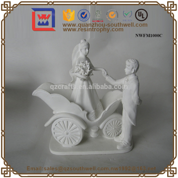 Wedding Decoration Loving Couple Figurine