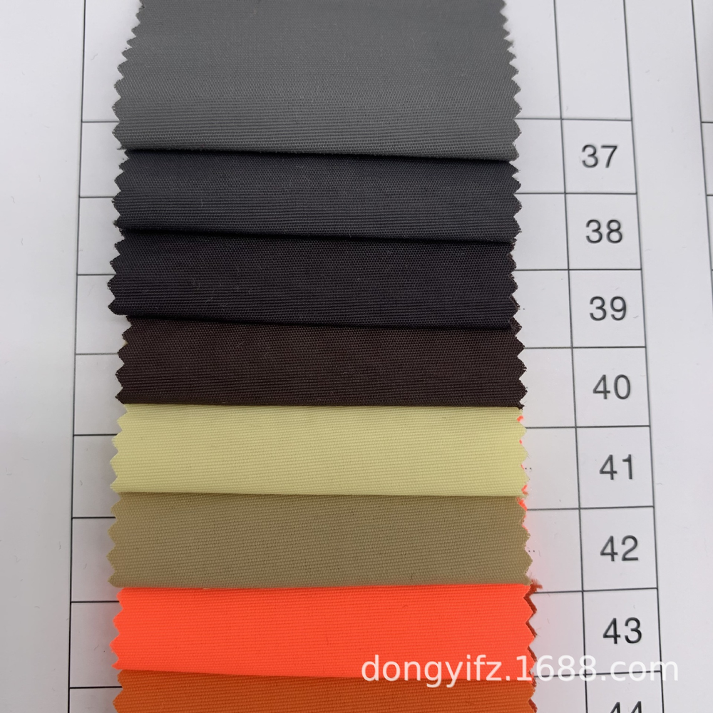 Устойчивая к истиранию ткань из парчи 228 T Abrasion Resistant 228 T Woven Brocade Fabric