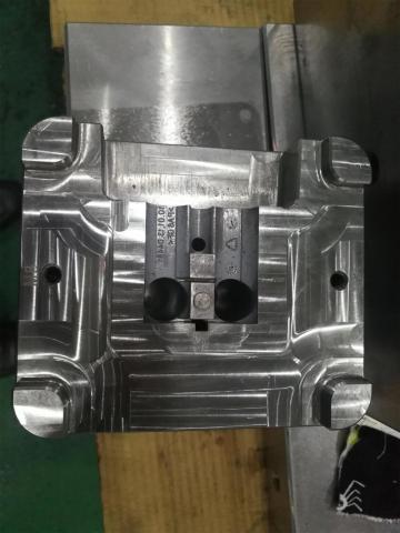 Precision injection mold tools