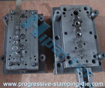 Clamp ring progressive stamping die