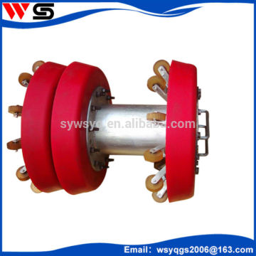 steel brush wheel supporting cleaning pig with elastic arm