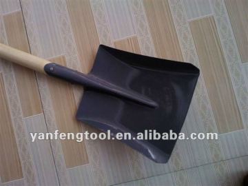 trenching shovel