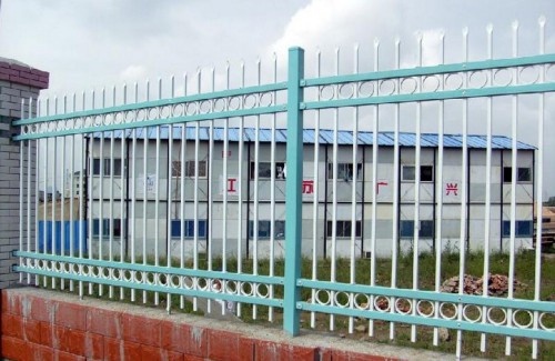 Solid Structure Powder Coated Industrial Steel Fence