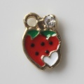 Χονδρικό Kawaii Loose Metallic Strawberry Fruit Charms Alloy Meandant Beads for DIY Jewelry Making Accessories