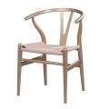 La chaise en bois Wishbone Y réplique de la chaise