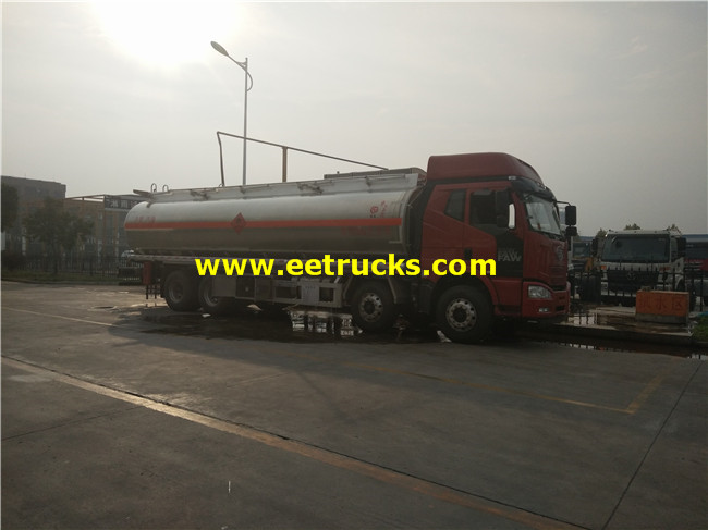 FAW Oil Refilling Trucks