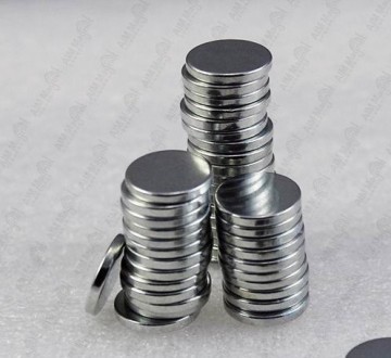 Small Disc Neodymium Magnet N35