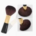 Pincel de maquiagem em pó de marca própria Kabuki blush brush