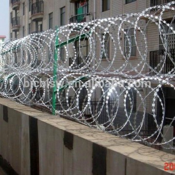 Iron military fence barbed wire