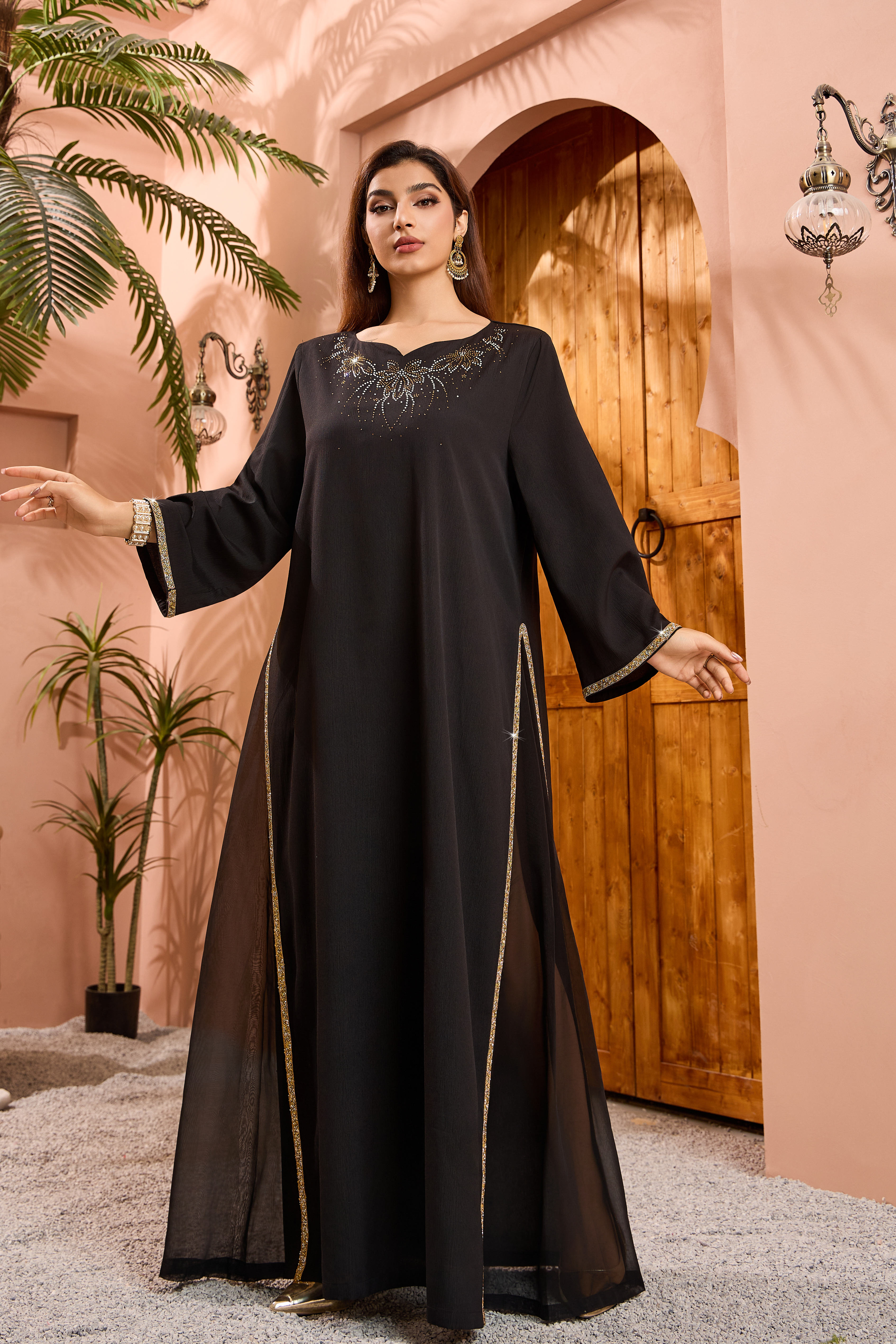 یقه کریستالی مشکی شیفون پانل مدل abaya نمای استایل 03 black crystal neckline chiffon panel abaya model styling view 03