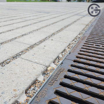 Structural permeable paving bricks