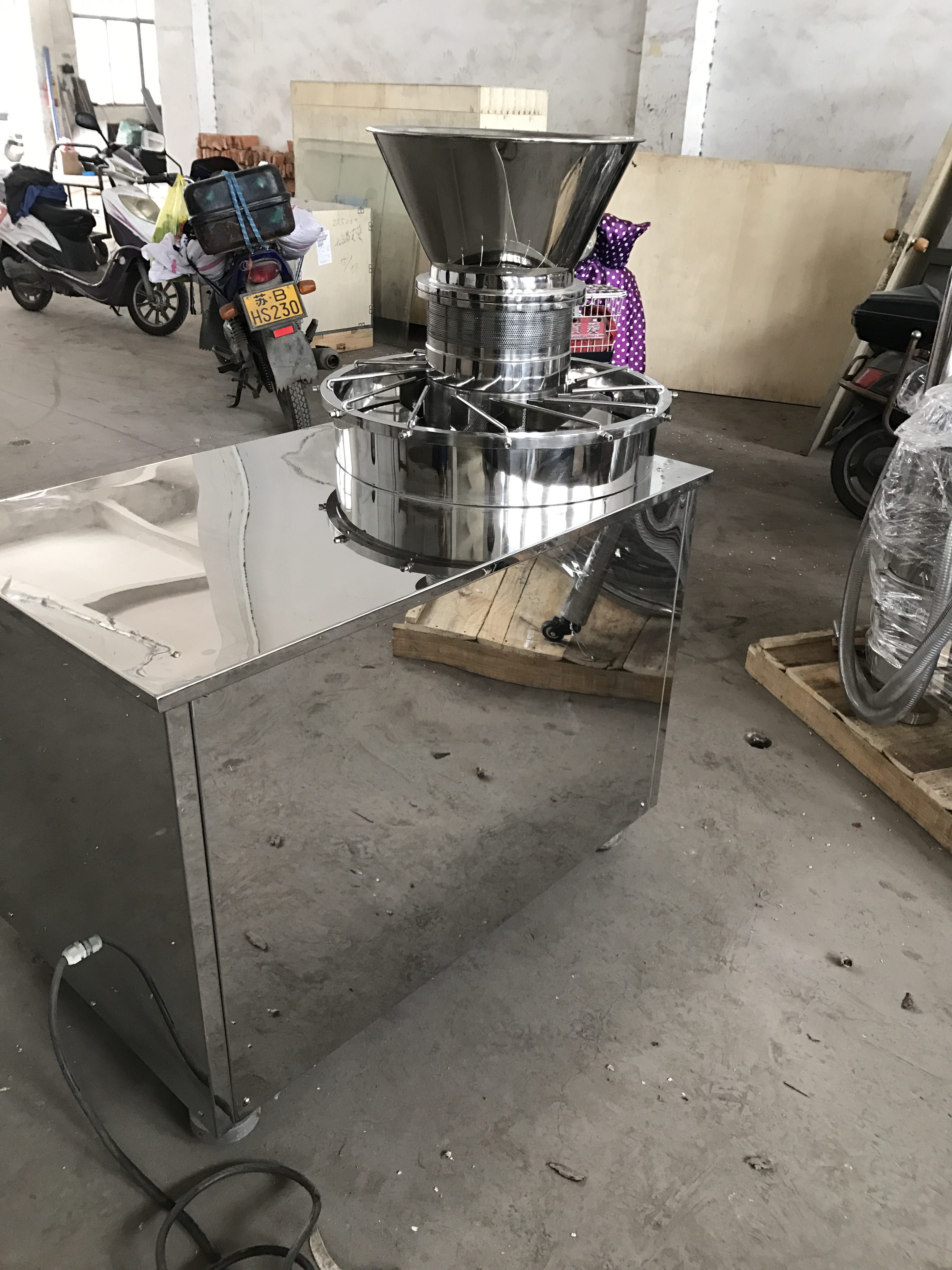 Pharmaceutical Powder Granulator