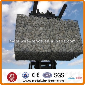 Heavy hexagonal mesh gabion cages