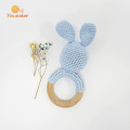 Miękkie drewniane pierścienie Crochet Bunny Grzechotka Ząbkowanie Zabawki