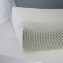 Latex Deluxe White Pillow