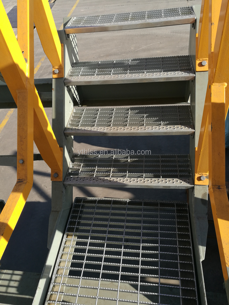 Professional manufacturer galvanized stair streads steel