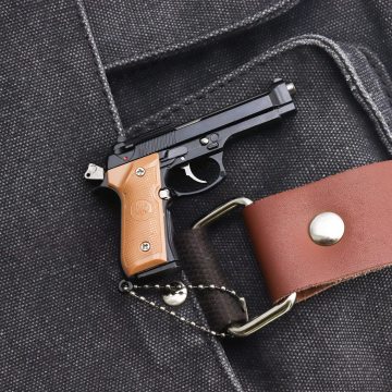 Realistic Fuya Beretta 92F Mini Gun Keychain with Movable Parts